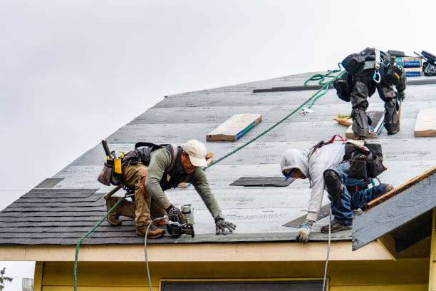 Professional Gutter Installation technician working in Greenway, VA